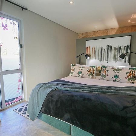 สวีท 9 แอท เดอะ วิลเลจ Apartment วินด์ฮุก ภายนอก รูปภาพ